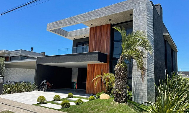 Casa Com 4 Suítes No...