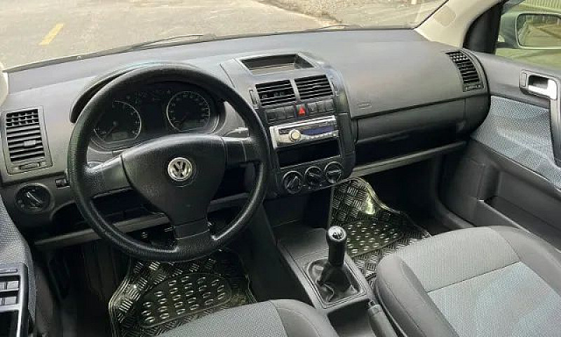 Polo Sedan 2009 1.6 ...