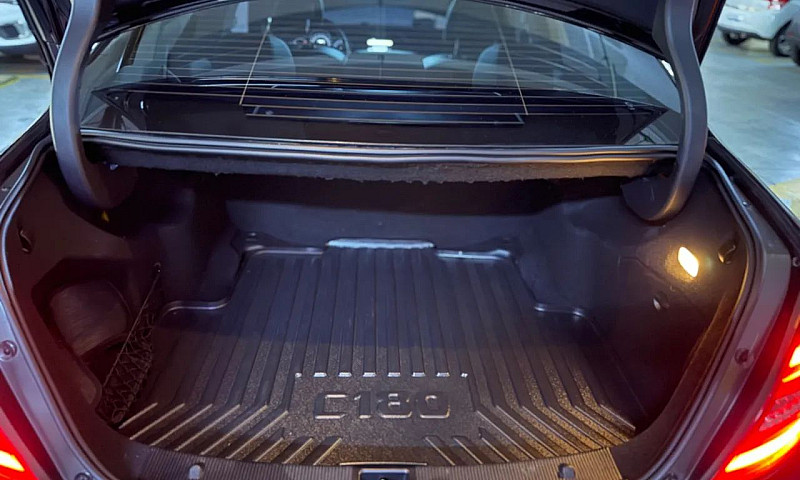 Mercedes C180 Cgi...