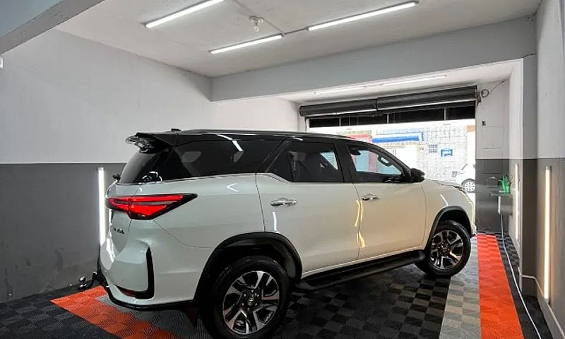 Toyota Hilux Sw4 Dia...