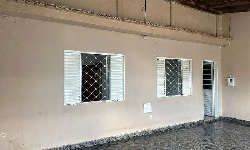 Alugo - Casa 02 Quar...