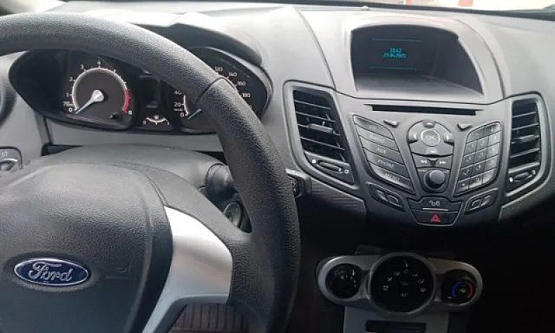2019 Carro Cheirando...
