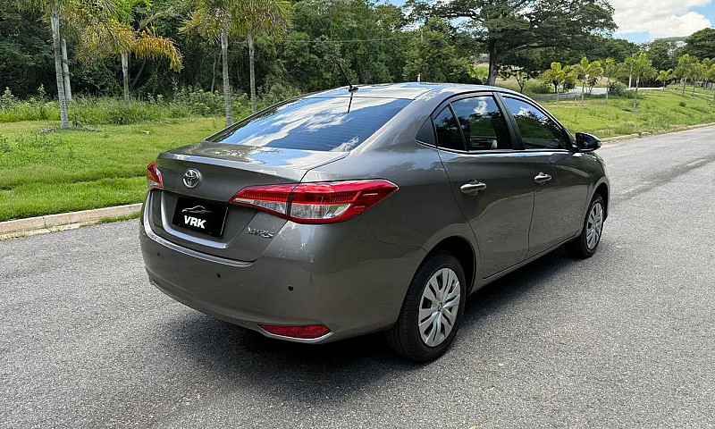 Toyota Yaris Xl Live...