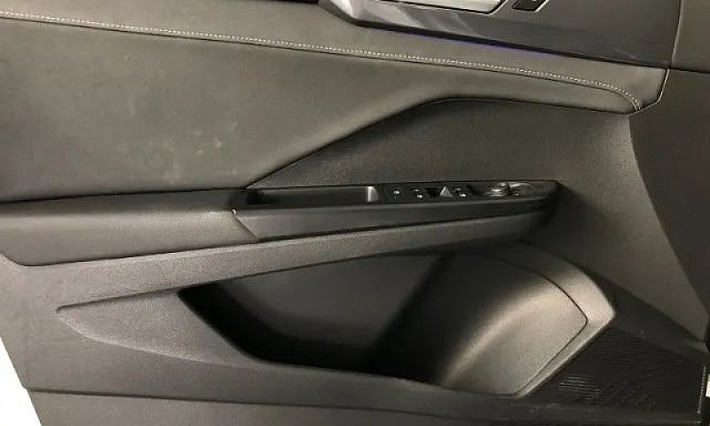 Volkswagen Taos High...