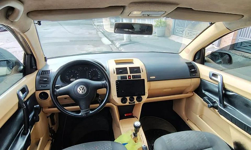 Volkswagen Polo 1.6 ...