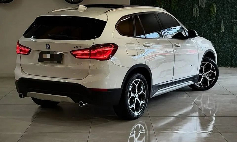 Bmw X1 Sdrive 20I X-...