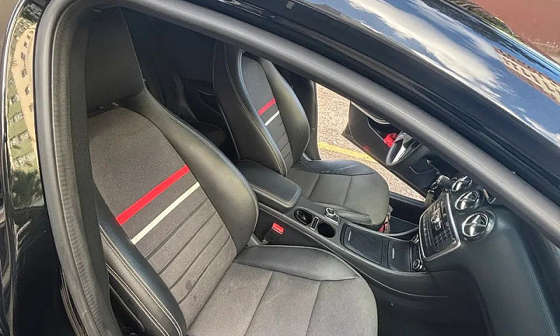 Mercedes-Benz Classe...