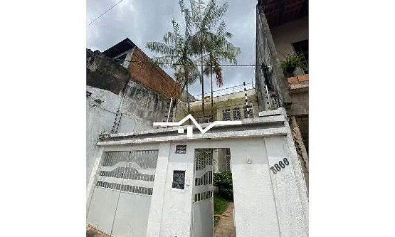 Casa De 525M² Com 4 ...