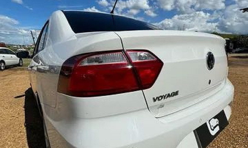 Volkswagen Voyage Vo...