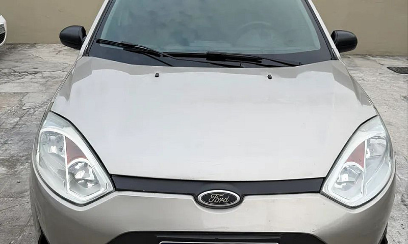 Ford Fiesta Sed. 1.6...