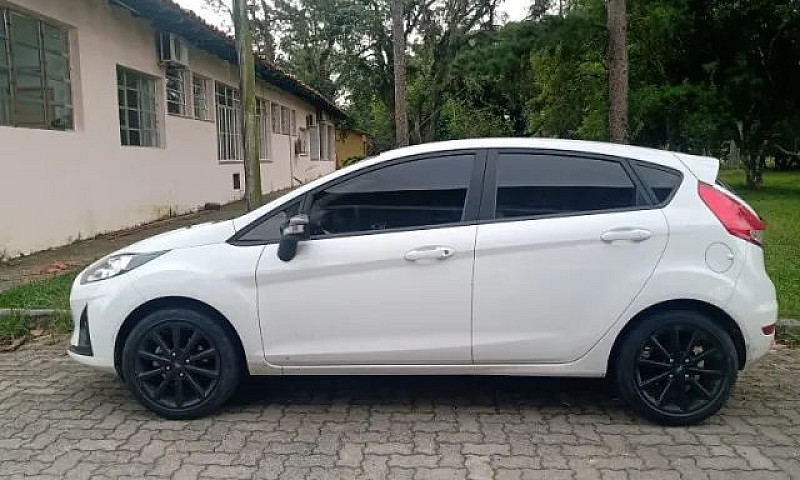 2019 Carro Cheirando...