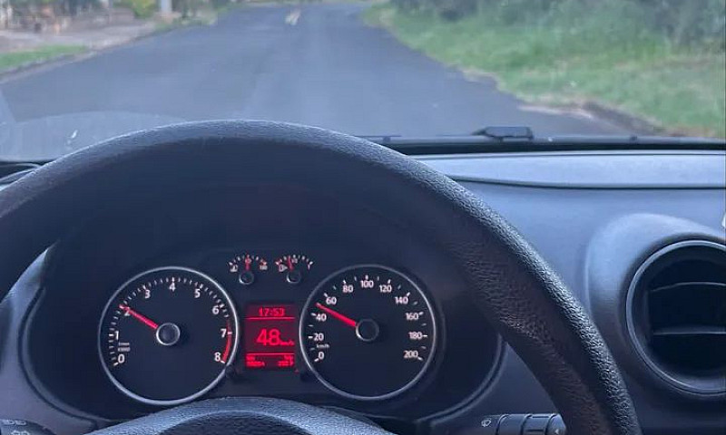 Volkswagen Voyage 1....