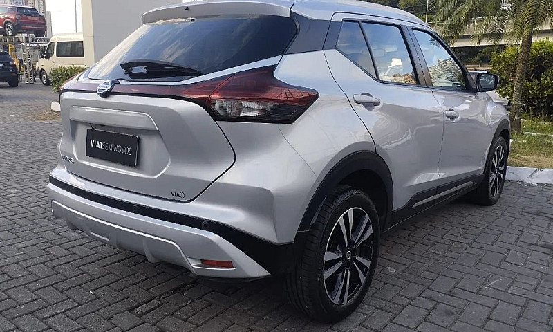 Nissan Kicks Advance...