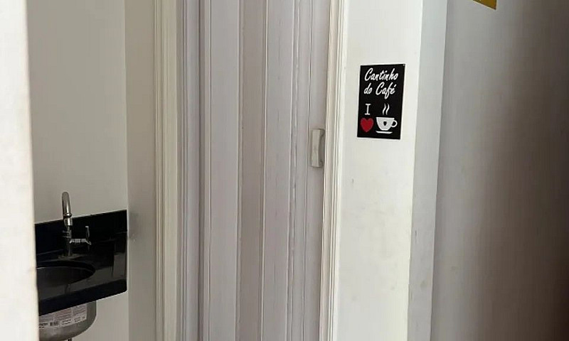 Casa Com Comércio...