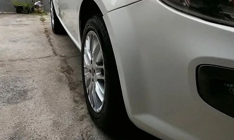 Fiat Punto Essence 1...