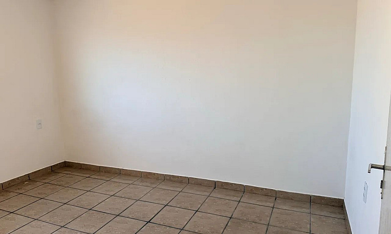Alugo Casa Com 2 Qua...