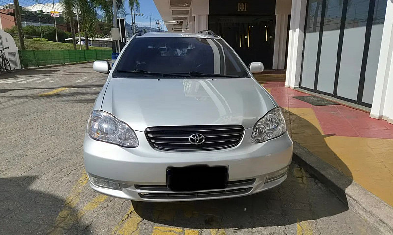 Toyota Corolla Field...