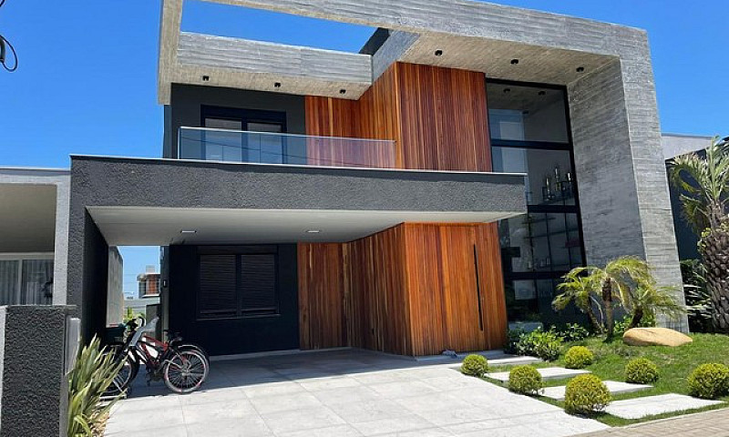 Casa Com 4 Suítes No...