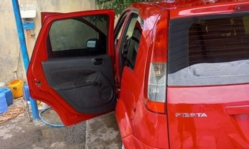 Ford Fiesta Completo...