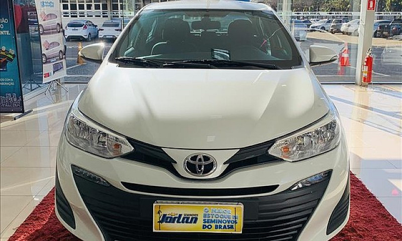 Toyota Yaris 1.5 16V...