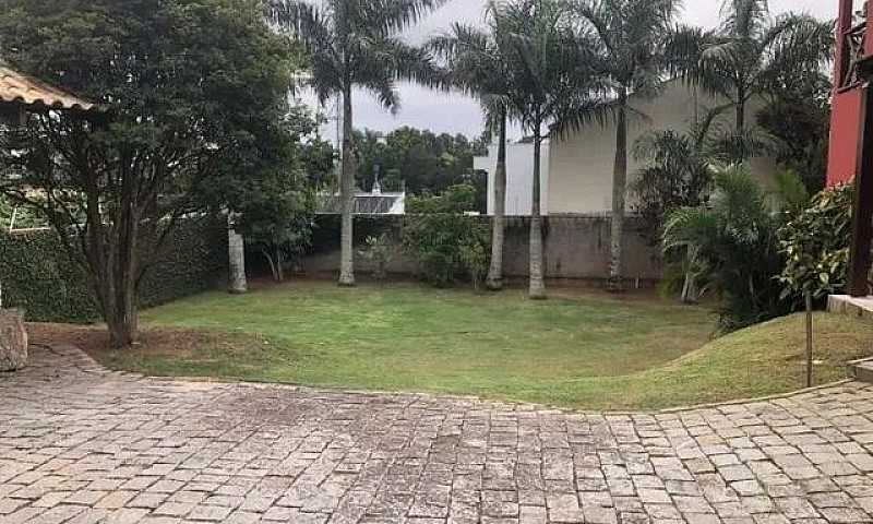 Sobrado Com Ótima Lo...