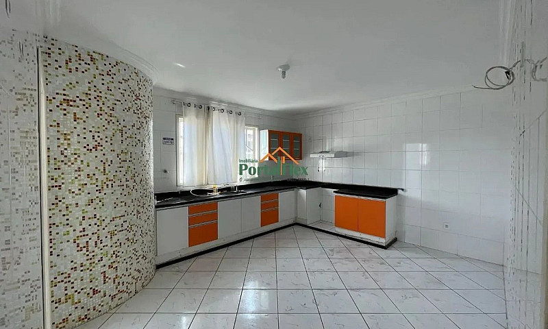 Casa À Locação Em Co...