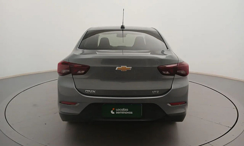 Chevrolet Onix Plus ...