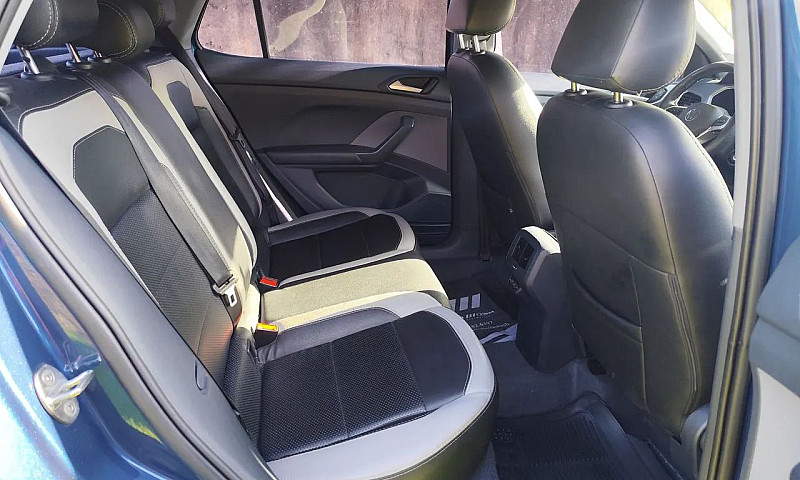 Volkswagen T-Cross 1...