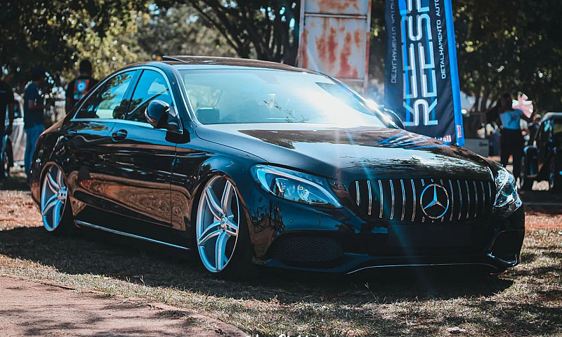 Mercedes-Benz C-250 ...
