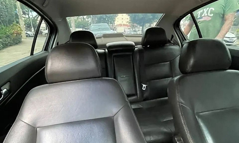 Chevrolet Vectra Eli...
