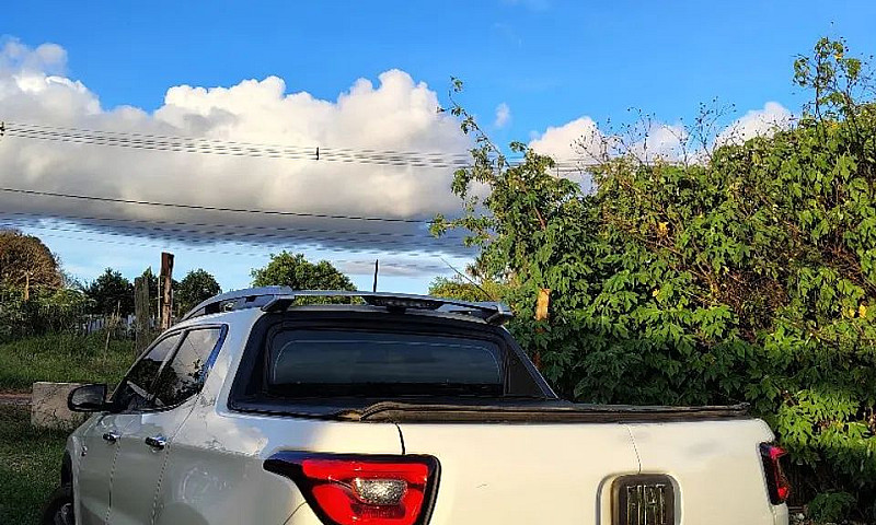 Fiat Toro Volcano 2....
