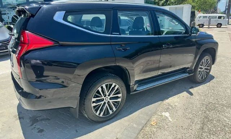 Mitsubishi Pajero Sp...