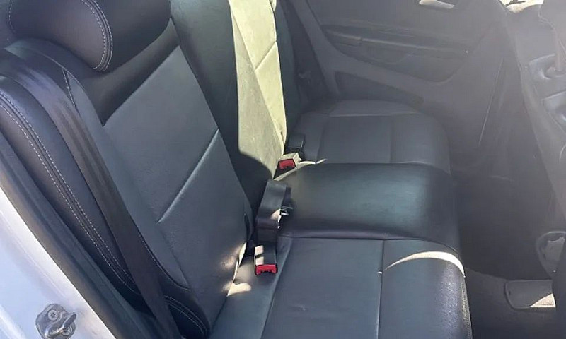 Volkswagen Fox Conne...