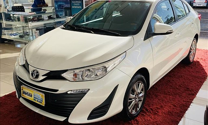 Toyota Yaris 1.5 16V...