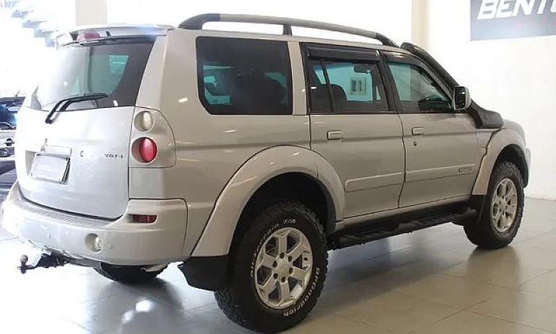 Mitsubishi Pajero Sp...