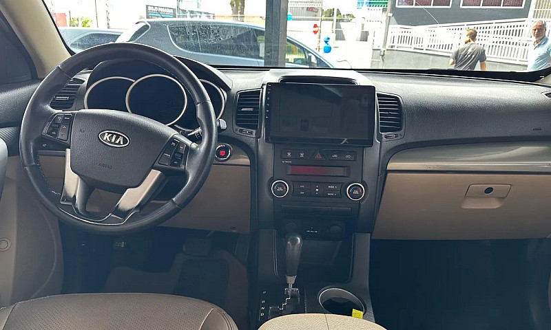 Sorento 2.5 2012 7Lu...