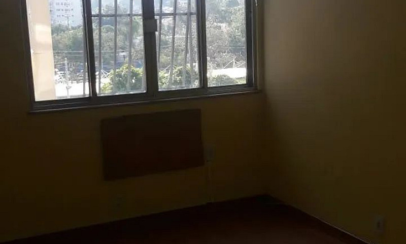Apartamento Praça Se...