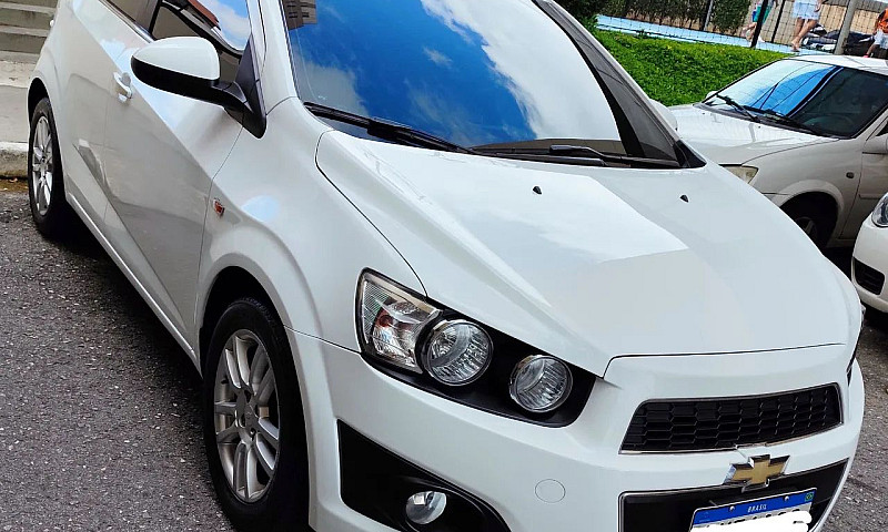 Chevrolet Sonic Hb L...