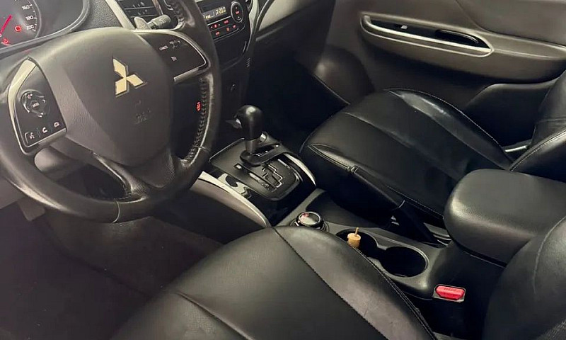 Mitsubishi L200 Trit...