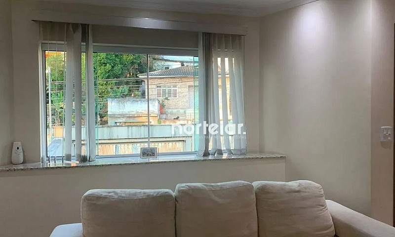Casa Com 3 Dormitóri...