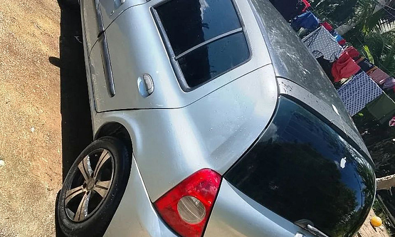 Renault Clio Authent...