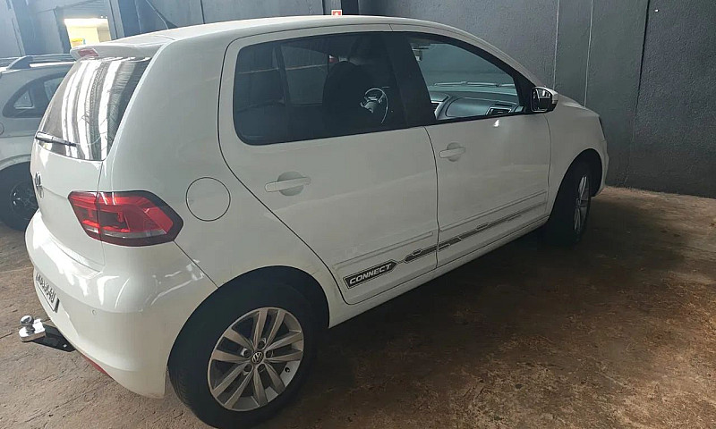 Volkswagen Fox Conne...