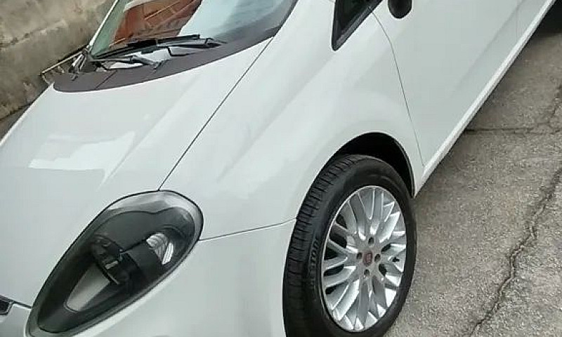 Fiat Punto Essence 1...
