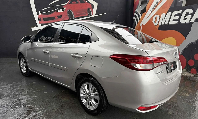 Toyota Yaris Xl Seda...