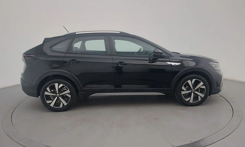 Volkswagen Nivus Hig...