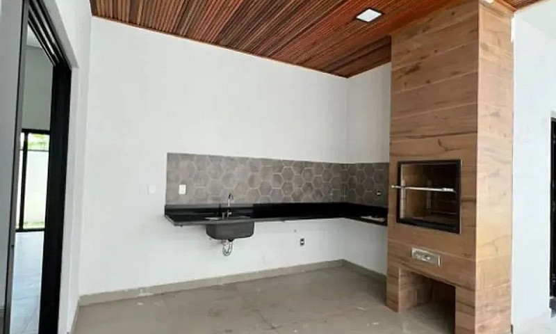 Casa Com 3 Dormitóri...