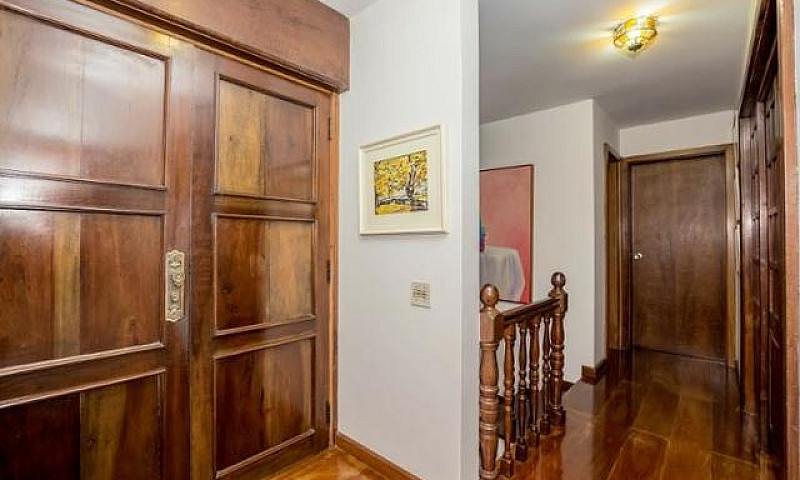 Casa De 504 M², No B...