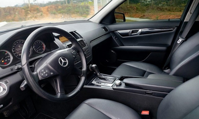 Mercedes C-180 Class...