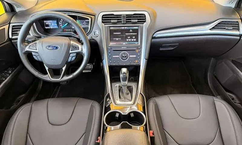 Ford Fusion Titanium...