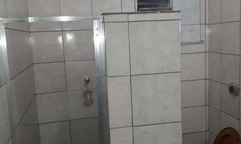 Alugo Casa No Bairro...